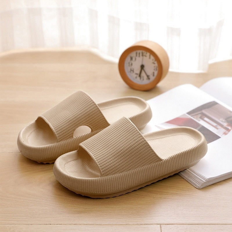Slippers Women Fashion Summer Non-slip Sandals Shoes Beach Slides High Heels Shower Slipper Soft Sole Women Men Ladies Bathroom