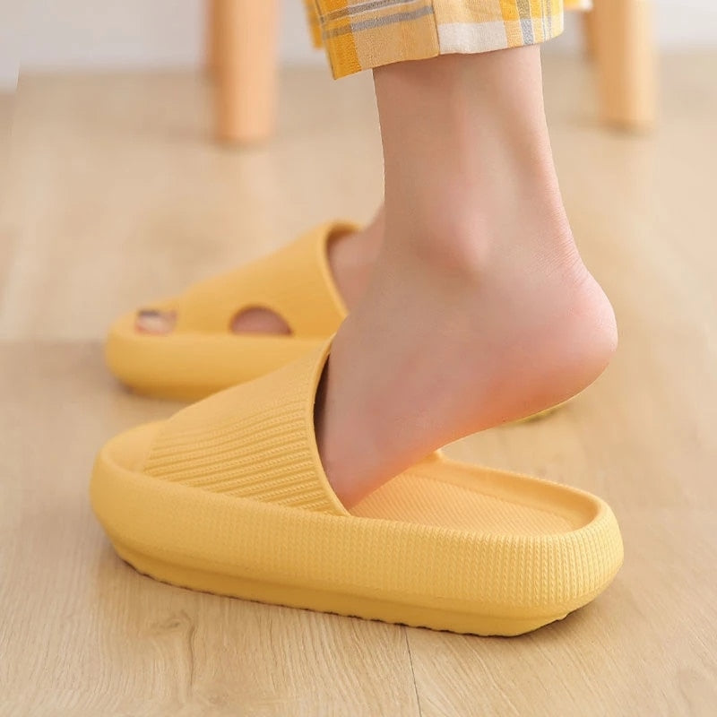 Slippers Women Fashion Summer Non-slip Sandals Shoes Beach Slides High Heels Shower Slipper Soft Sole Women Men Ladies Bathroom